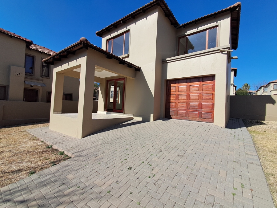 To Let 2 Bedroom Property for Rent in Kyalami Hills Gauteng