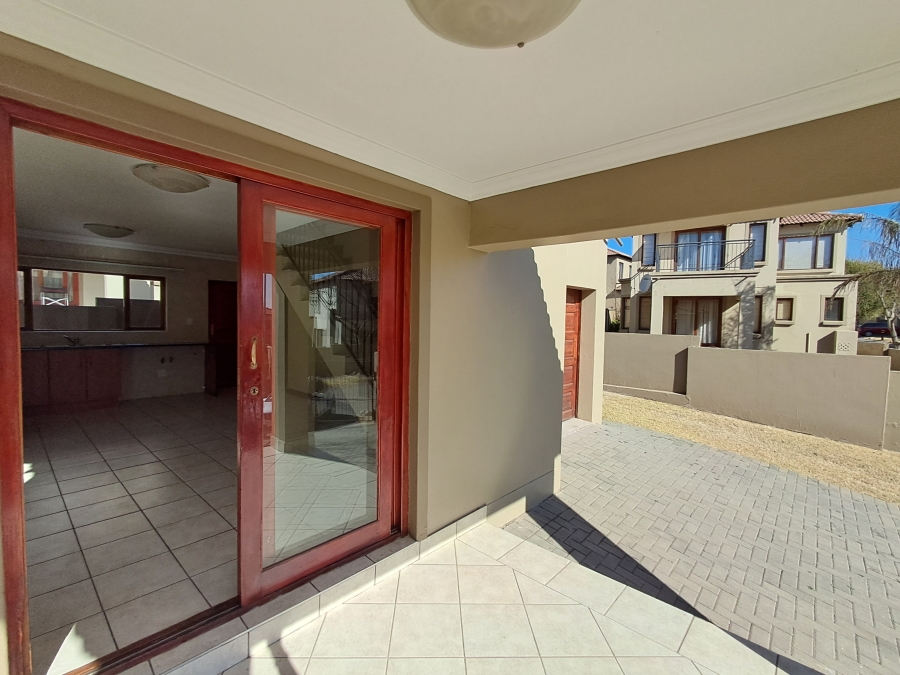 To Let 2 Bedroom Property for Rent in Kyalami Hills Gauteng