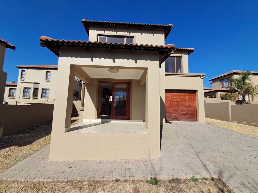 To Let 2 Bedroom Property for Rent in Kyalami Hills Gauteng