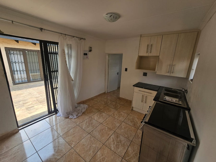 3 Bedroom Property for Sale in Glen Marais Gauteng