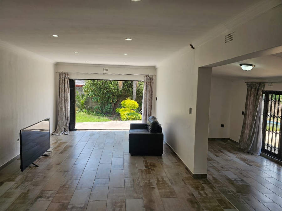 3 Bedroom Property for Sale in Glen Marais Gauteng