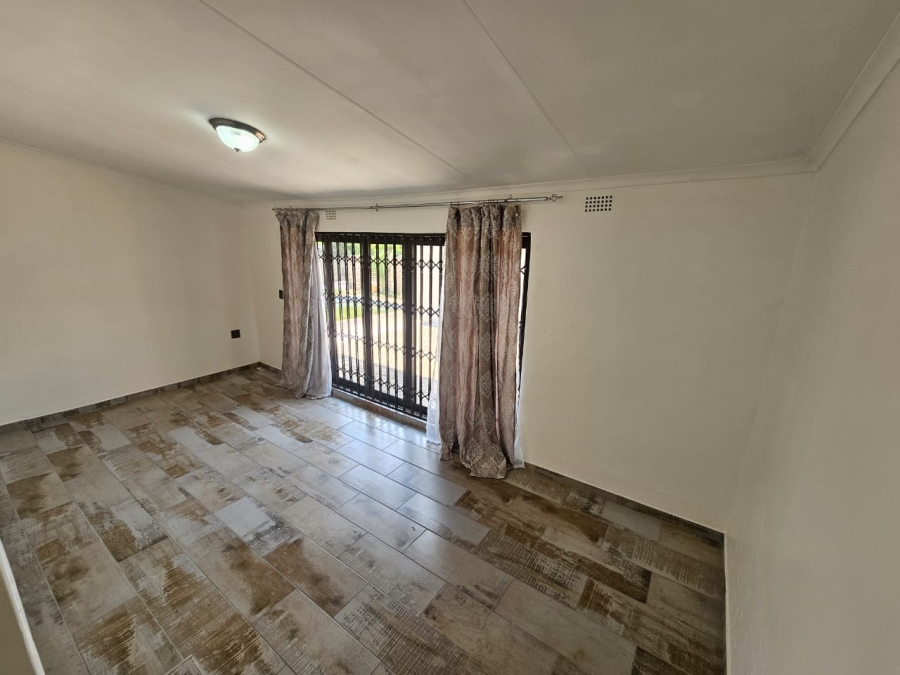 3 Bedroom Property for Sale in Glen Marais Gauteng