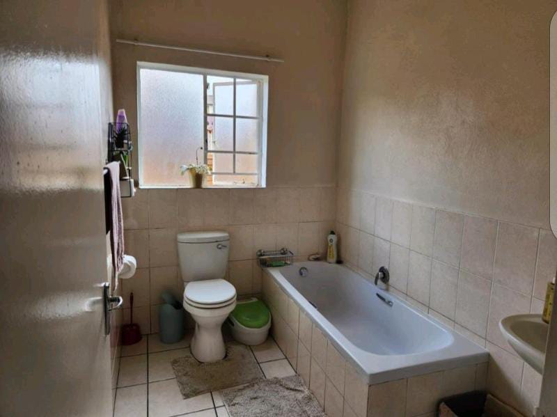 To Let 3 Bedroom Property for Rent in Noordwyk Gauteng