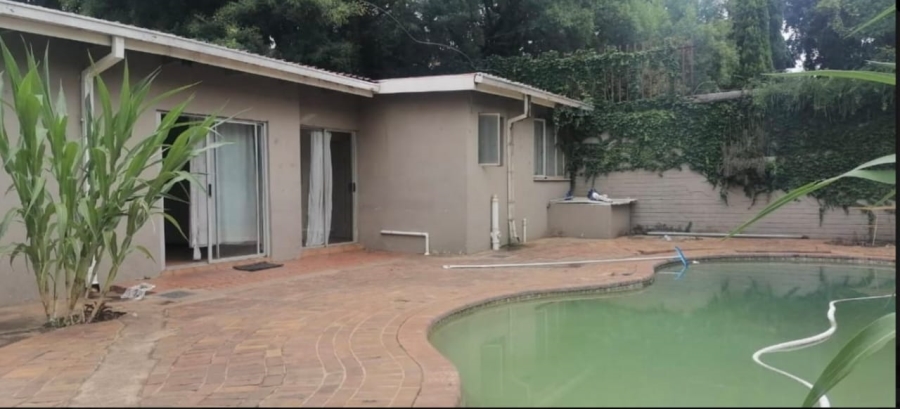 8 Bedroom Property for Sale in Hatfield Gauteng