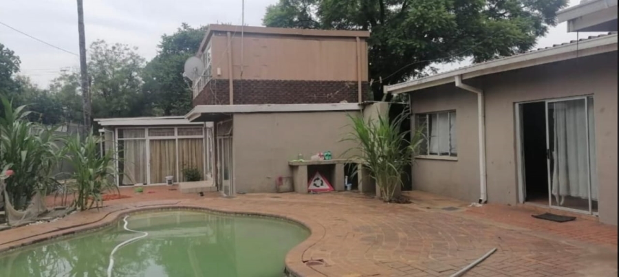 8 Bedroom Property for Sale in Hatfield Gauteng