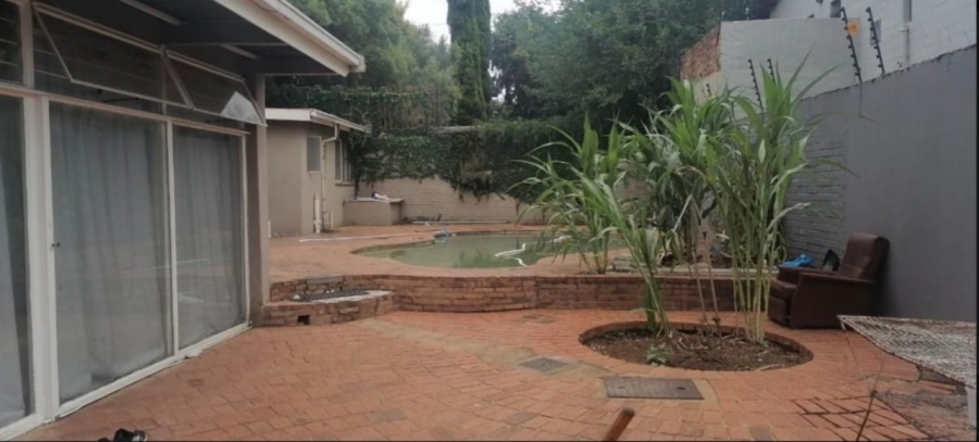 8 Bedroom Property for Sale in Hatfield Gauteng