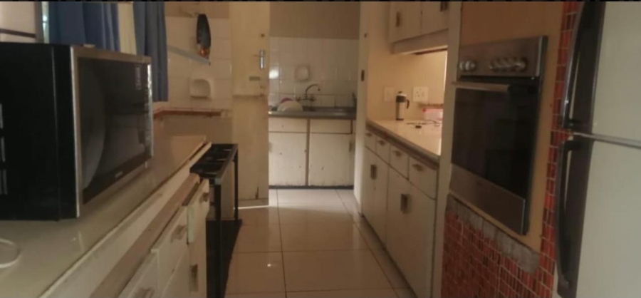 8 Bedroom Property for Sale in Hatfield Gauteng