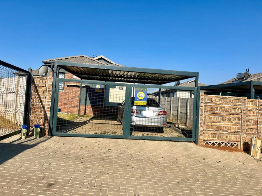 3 Bedroom Property for Sale in Mindalore Gauteng