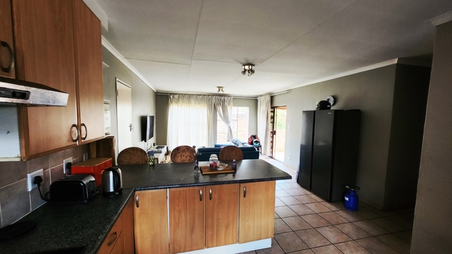 3 Bedroom Property for Sale in Amberfield Gauteng