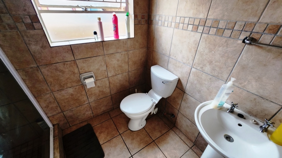 3 Bedroom Property for Sale in Amberfield Gauteng