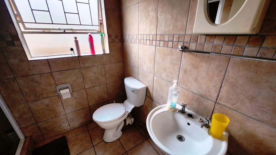 3 Bedroom Property for Sale in Amberfield Gauteng