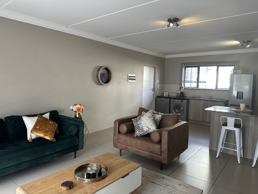 To Let 2 Bedroom Property for Rent in Broadacres Gauteng