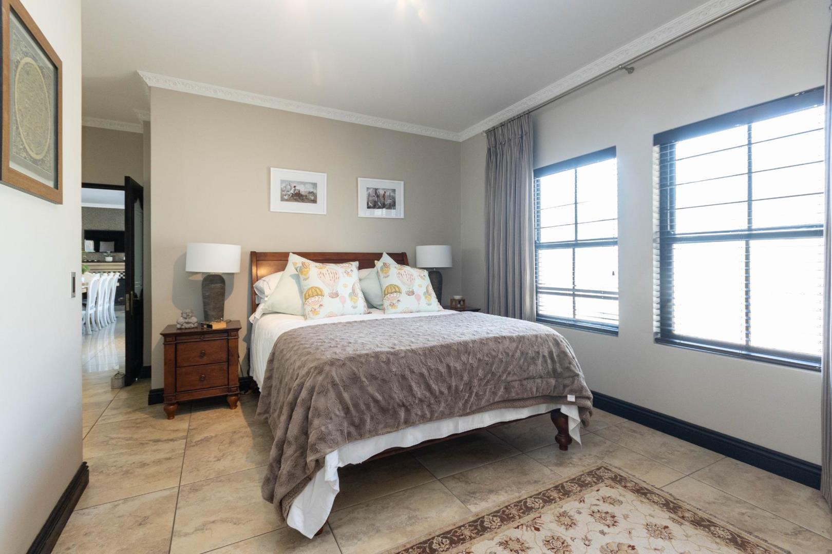 6 Bedroom Property for Sale in Saddlebrook Estate Gauteng