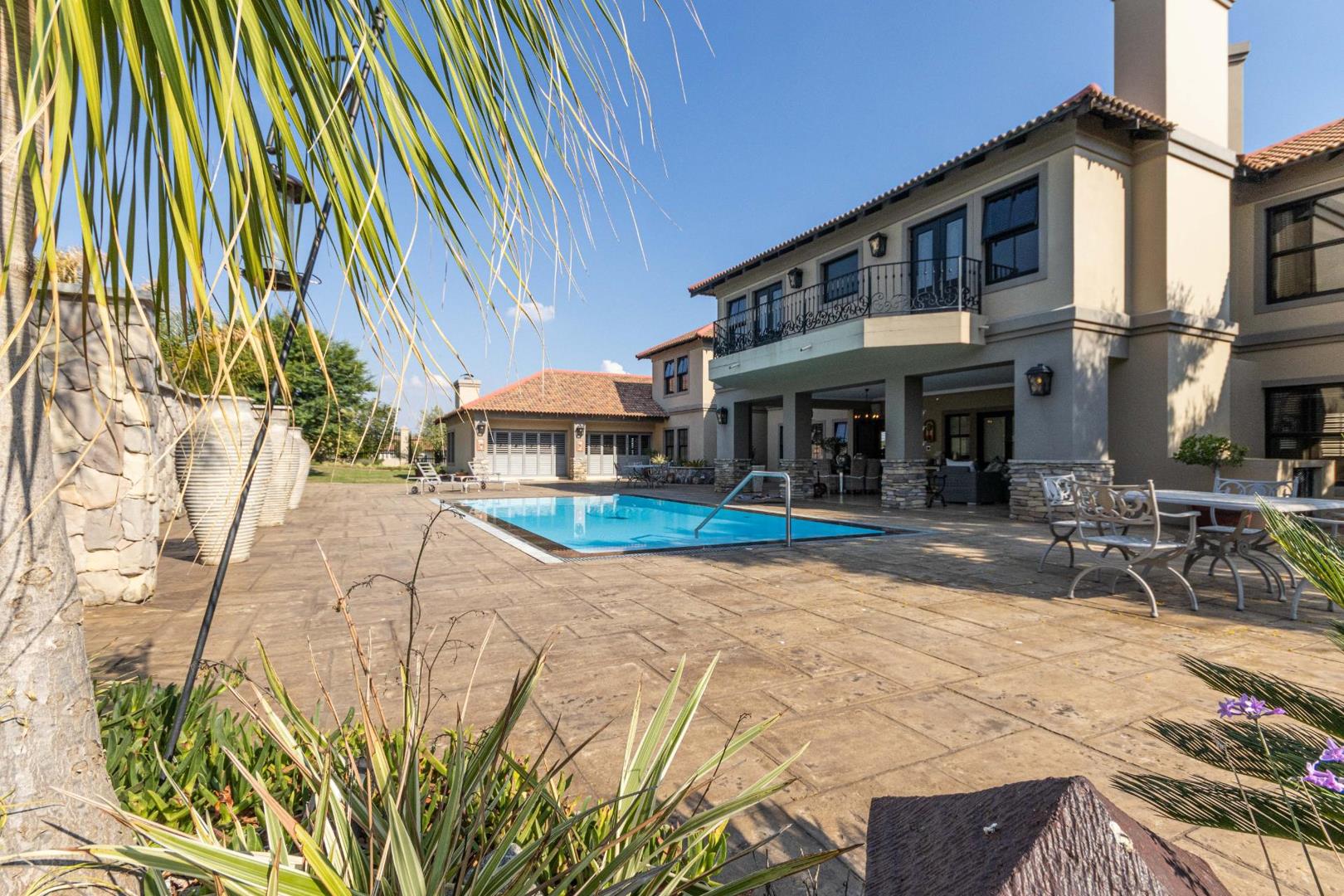 6 Bedroom Property for Sale in Saddlebrook Estate Gauteng