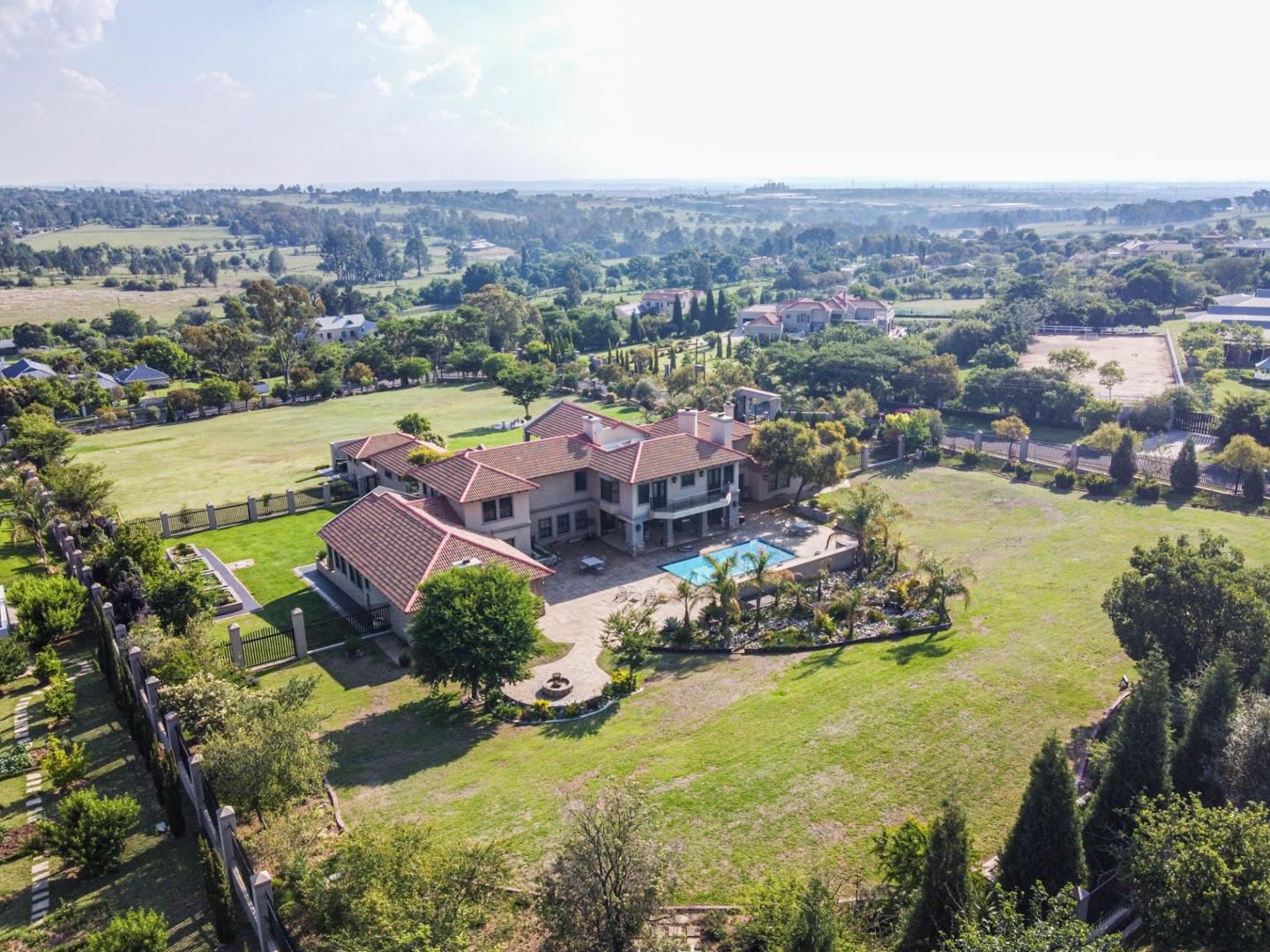 6 Bedroom Property for Sale in Saddlebrook Estate Gauteng