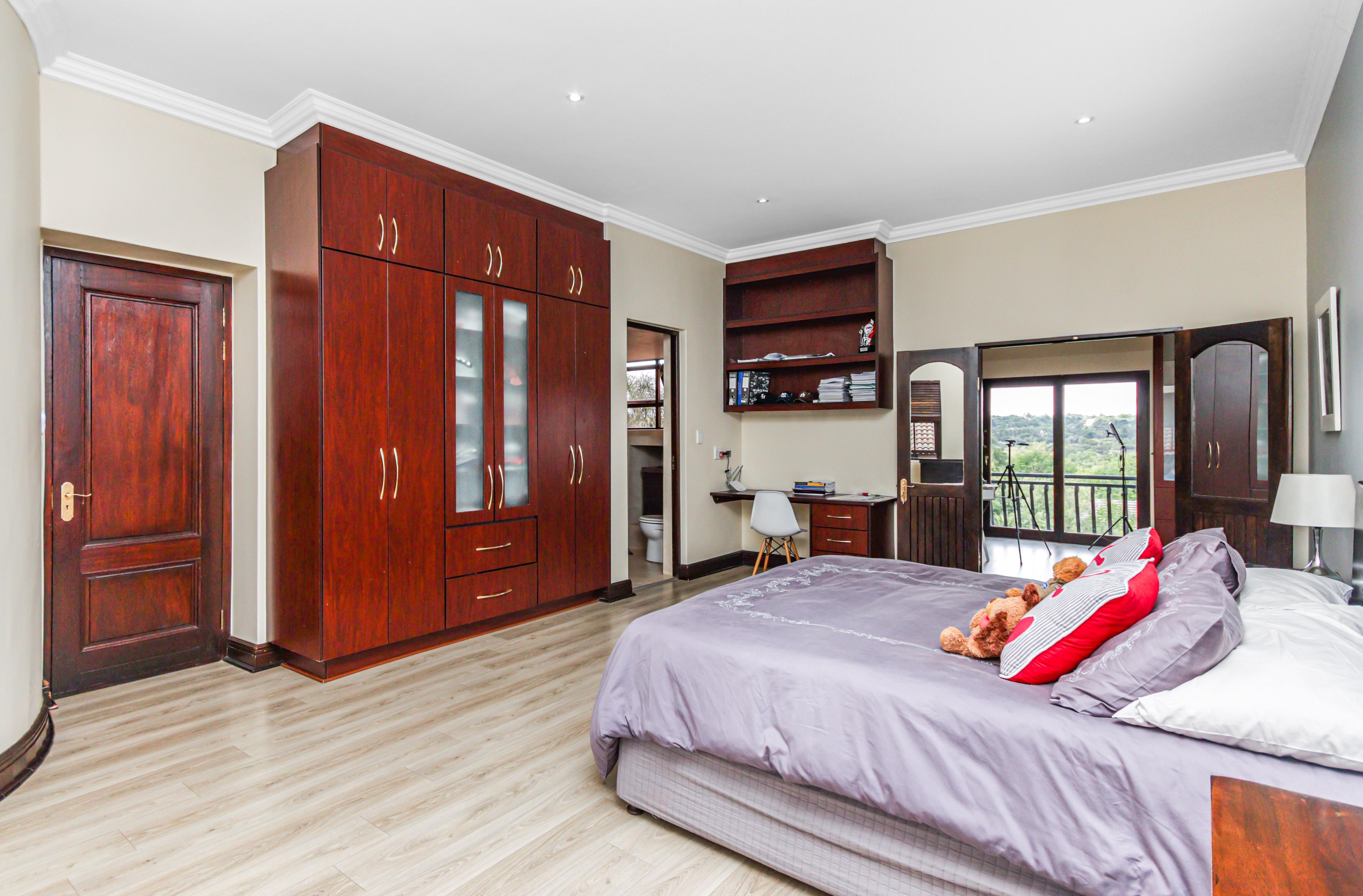 6 Bedroom Property for Sale in Saddlebrook Estate Gauteng