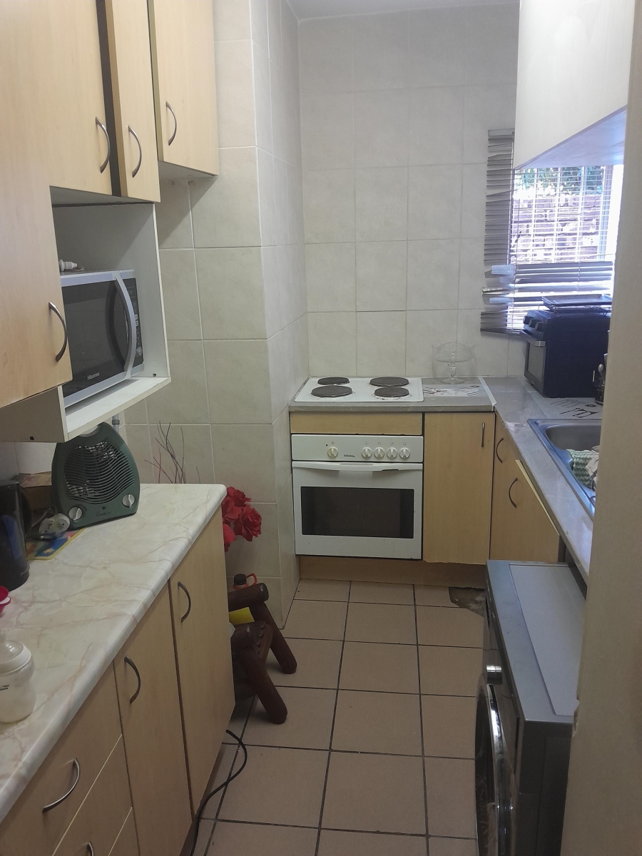 2 Bedroom Property for Sale in Zwartkop Gauteng