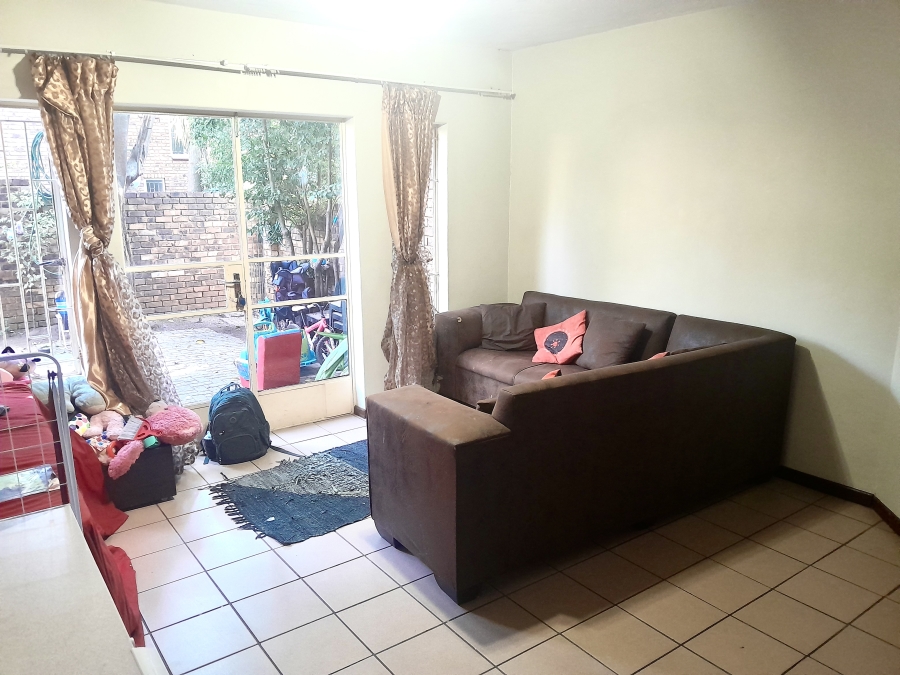 2 Bedroom Property for Sale in Zwartkop Gauteng