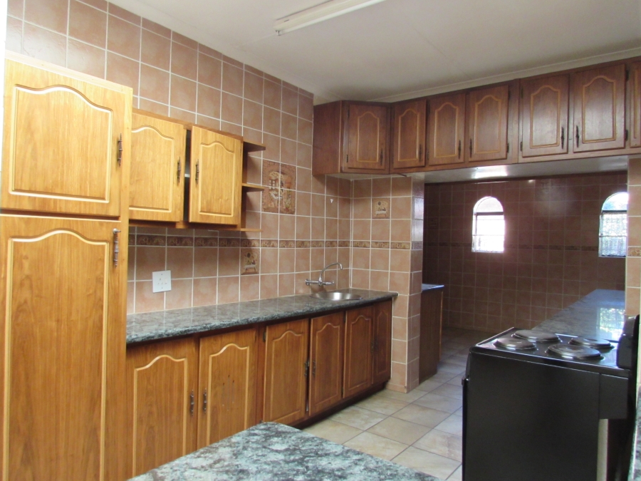 4 Bedroom Property for Sale in Karenpark Gauteng