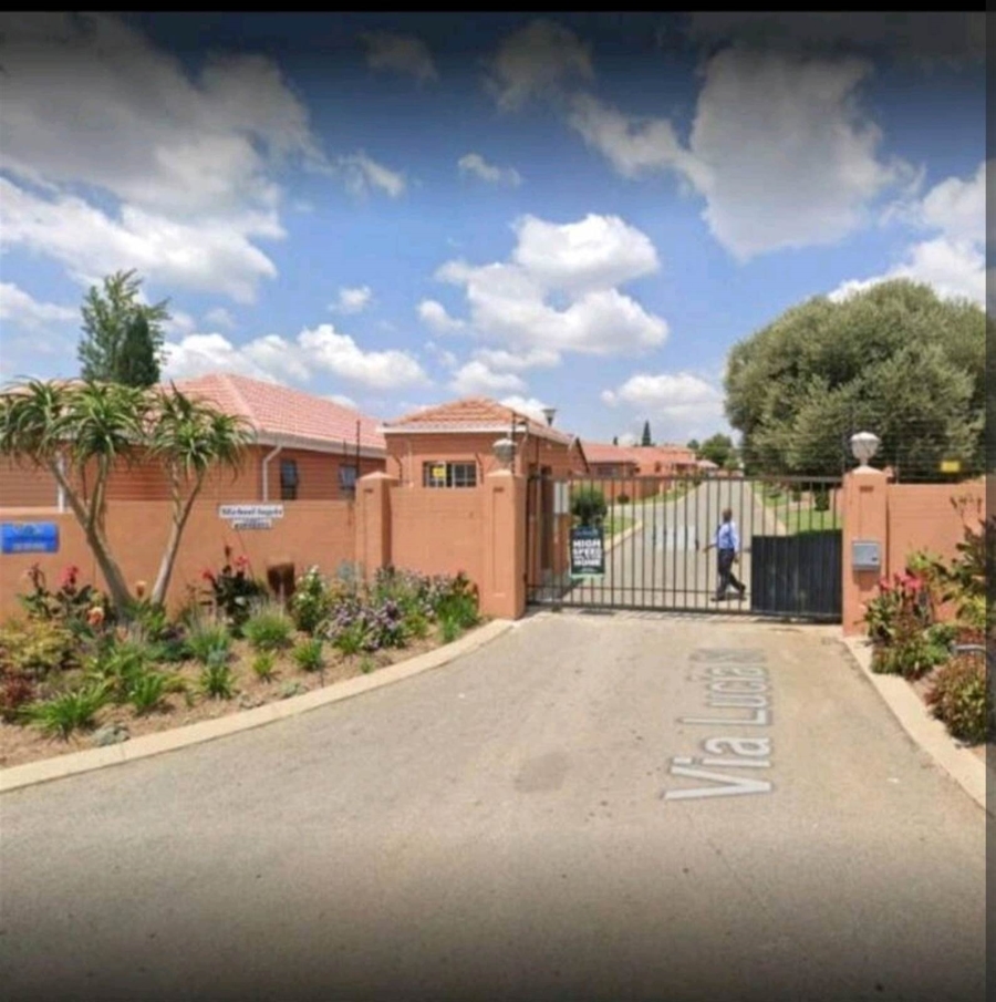 To Let 3 Bedroom Property for Rent in Noordwyk Gauteng