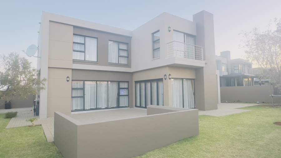 To Let 4 Bedroom Property for Rent in Midstream Ridge Gauteng