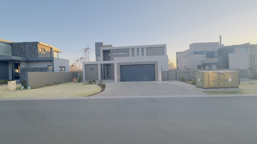 To Let 4 Bedroom Property for Rent in Midstream Ridge Gauteng