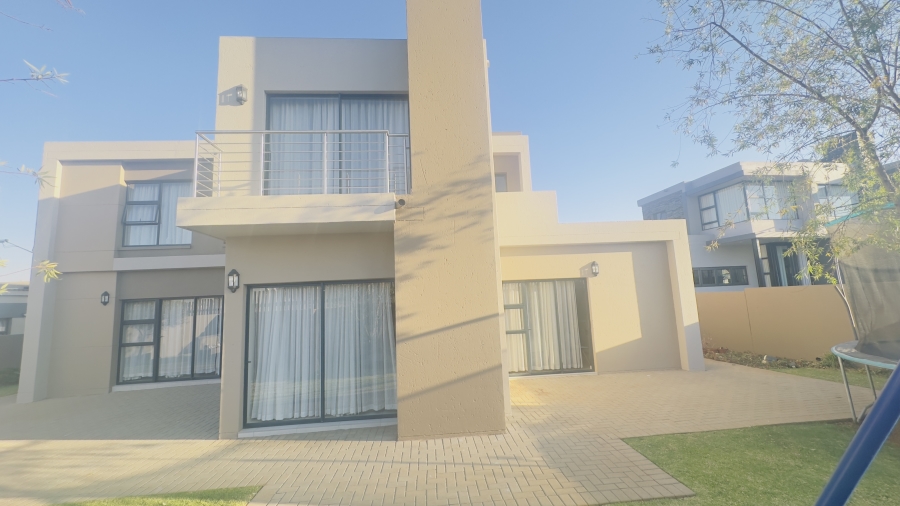 To Let 4 Bedroom Property for Rent in Midstream Ridge Gauteng