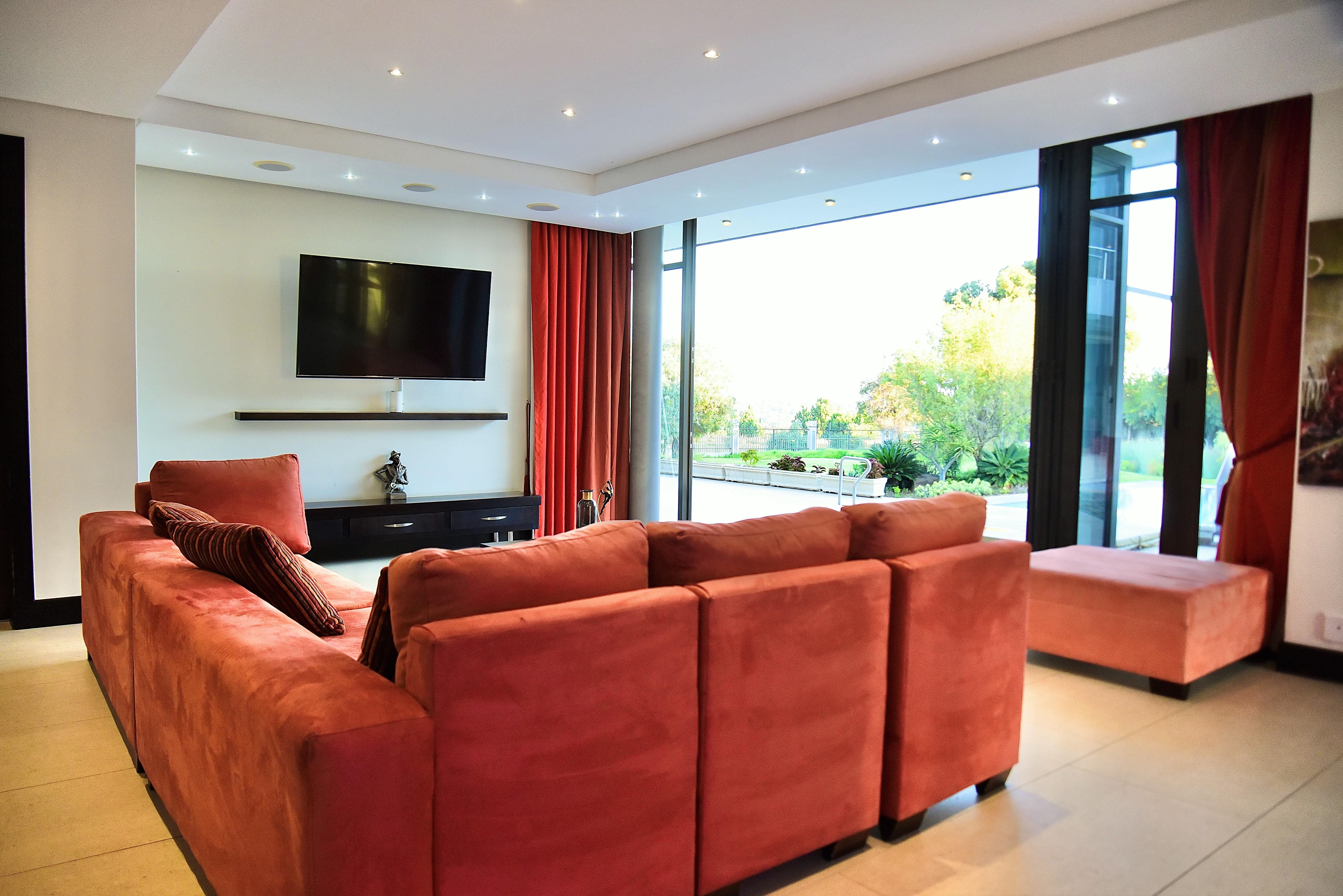 5 Bedroom Property for Sale in Saddlebrook Estate Gauteng