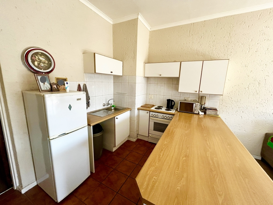 1 Bedroom Property for Sale in Khyber Rock Gauteng