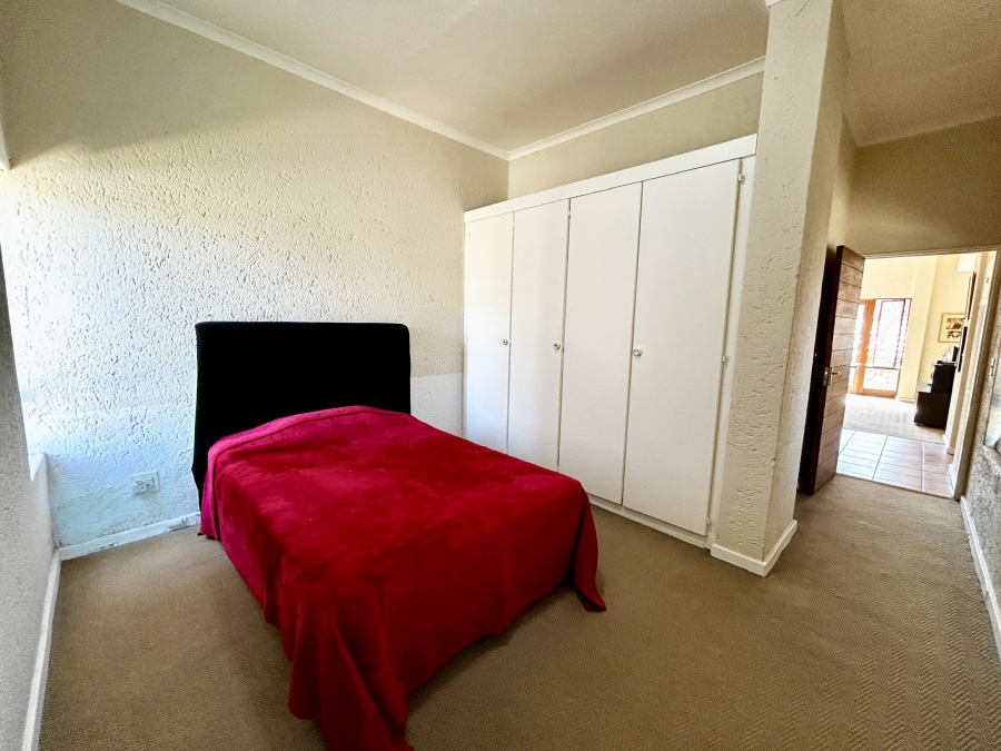 1 Bedroom Property for Sale in Khyber Rock Gauteng