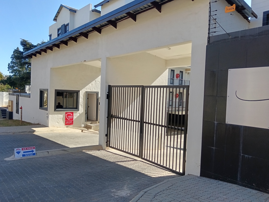 To Let 2 Bedroom Property for Rent in Bryanston Gauteng