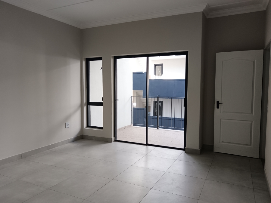 To Let 2 Bedroom Property for Rent in Bryanston Gauteng