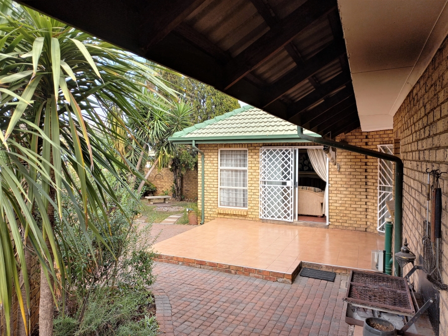 To Let 3 Bedroom Property for Rent in Doringkloof Gauteng