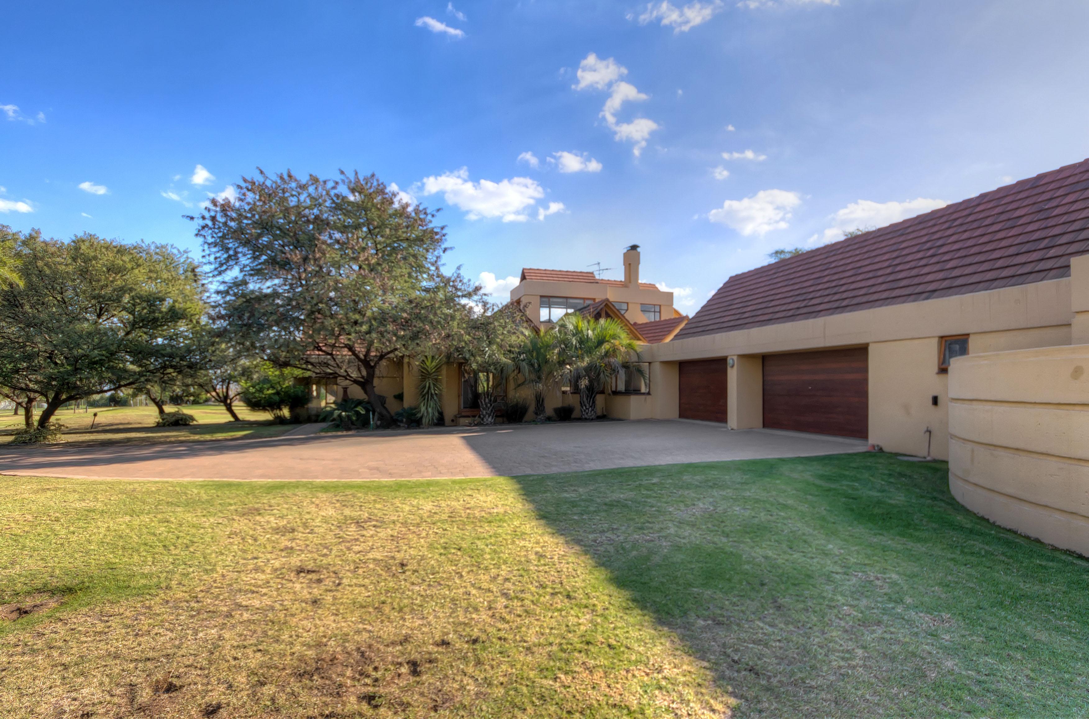 7 Bedroom Property for Sale in Saddlebrook Estate Gauteng