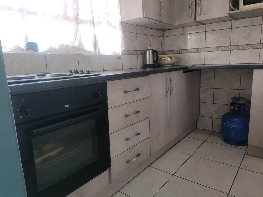 2 Bedroom Property for Sale in Silverton Gauteng