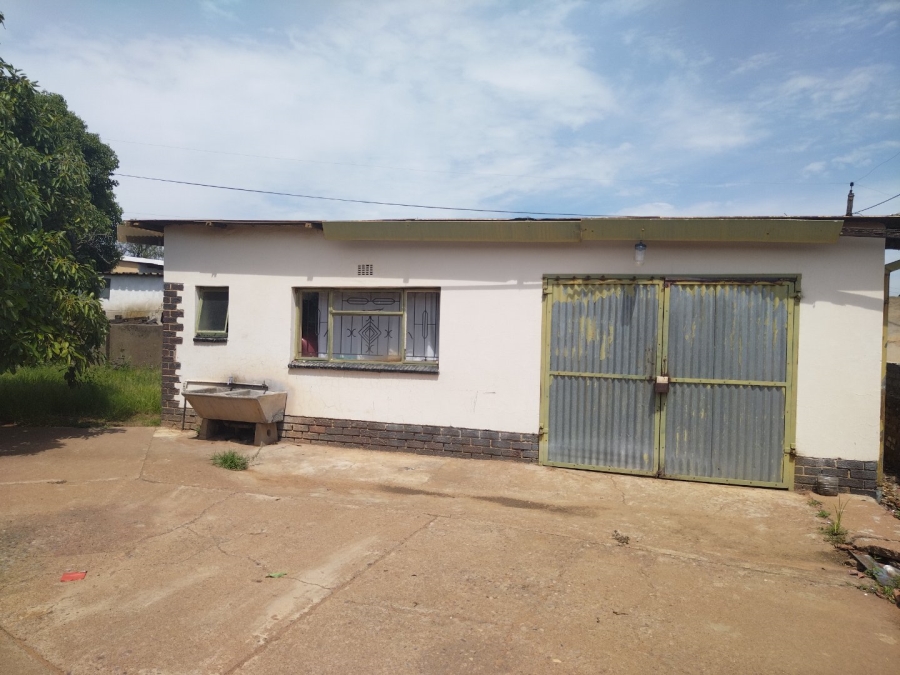 4 Bedroom Property for Sale in Soshanguve F Gauteng