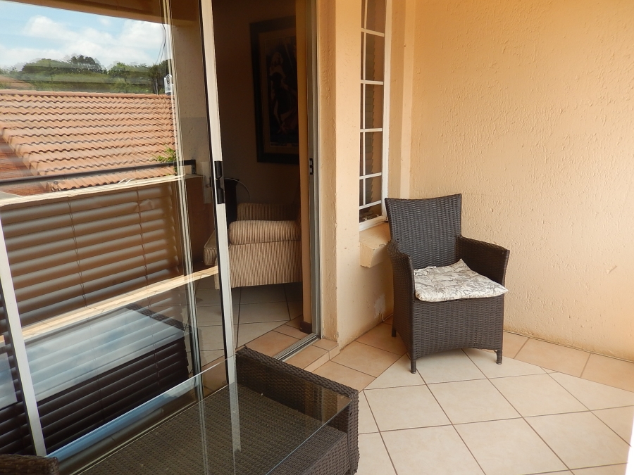 To Let 2 Bedroom Property for Rent in Die Hoewes Gauteng