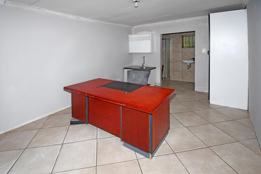 6 Bedroom Property for Sale in Bloubosrand Gauteng