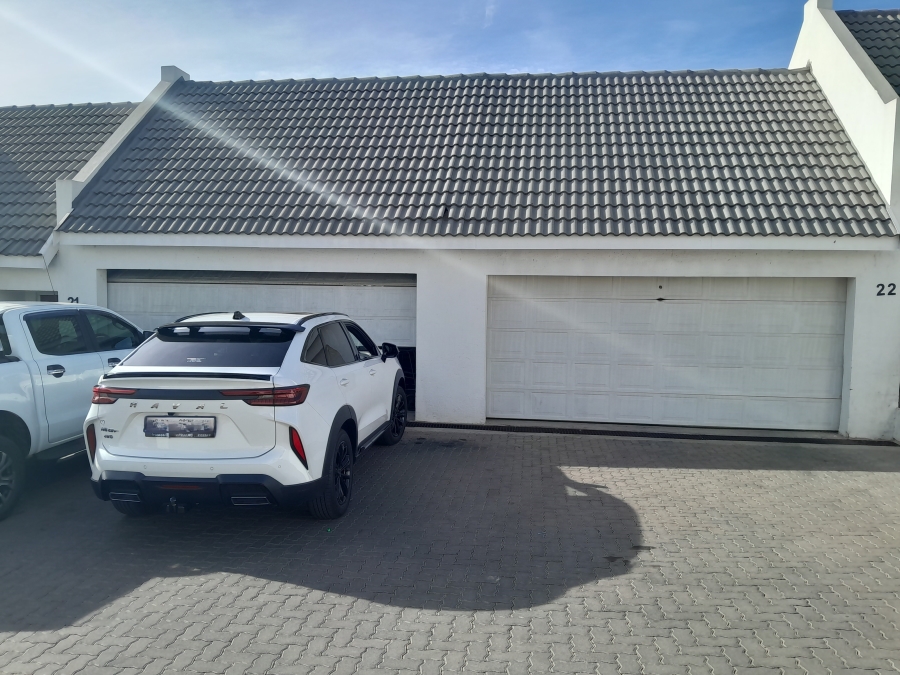 3 Bedroom Property for Sale in Kosmosdal Gauteng