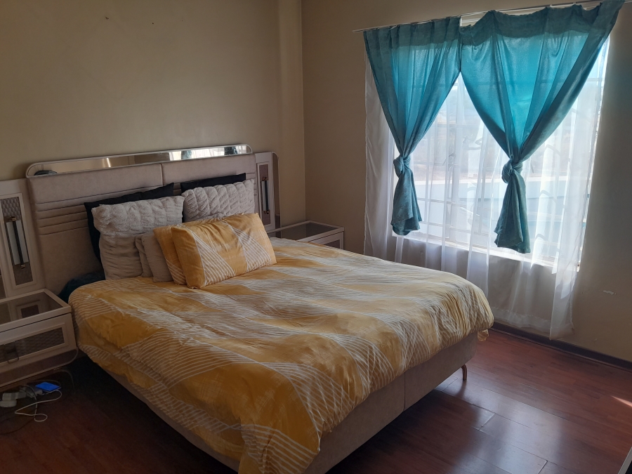 3 Bedroom Property for Sale in Kosmosdal Gauteng