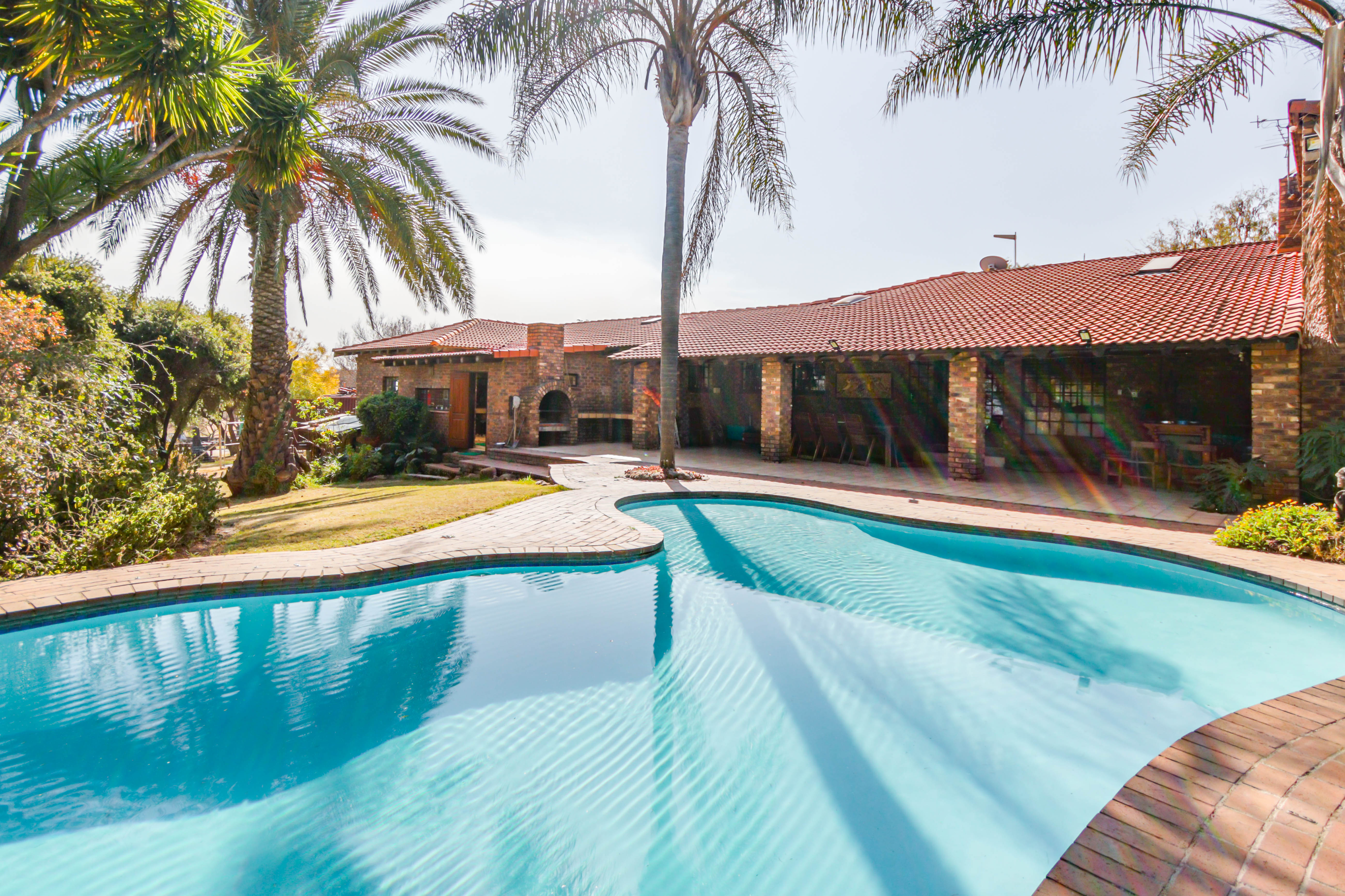 9 Bedroom Property for Sale in Sun Valley Gauteng