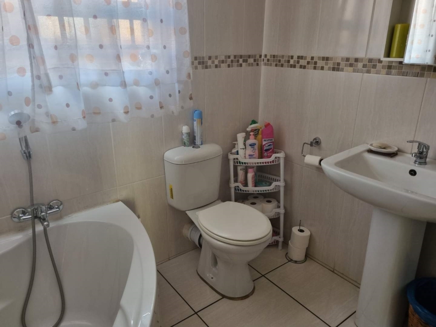 2 Bedroom Property for Sale in Riversdale Gauteng