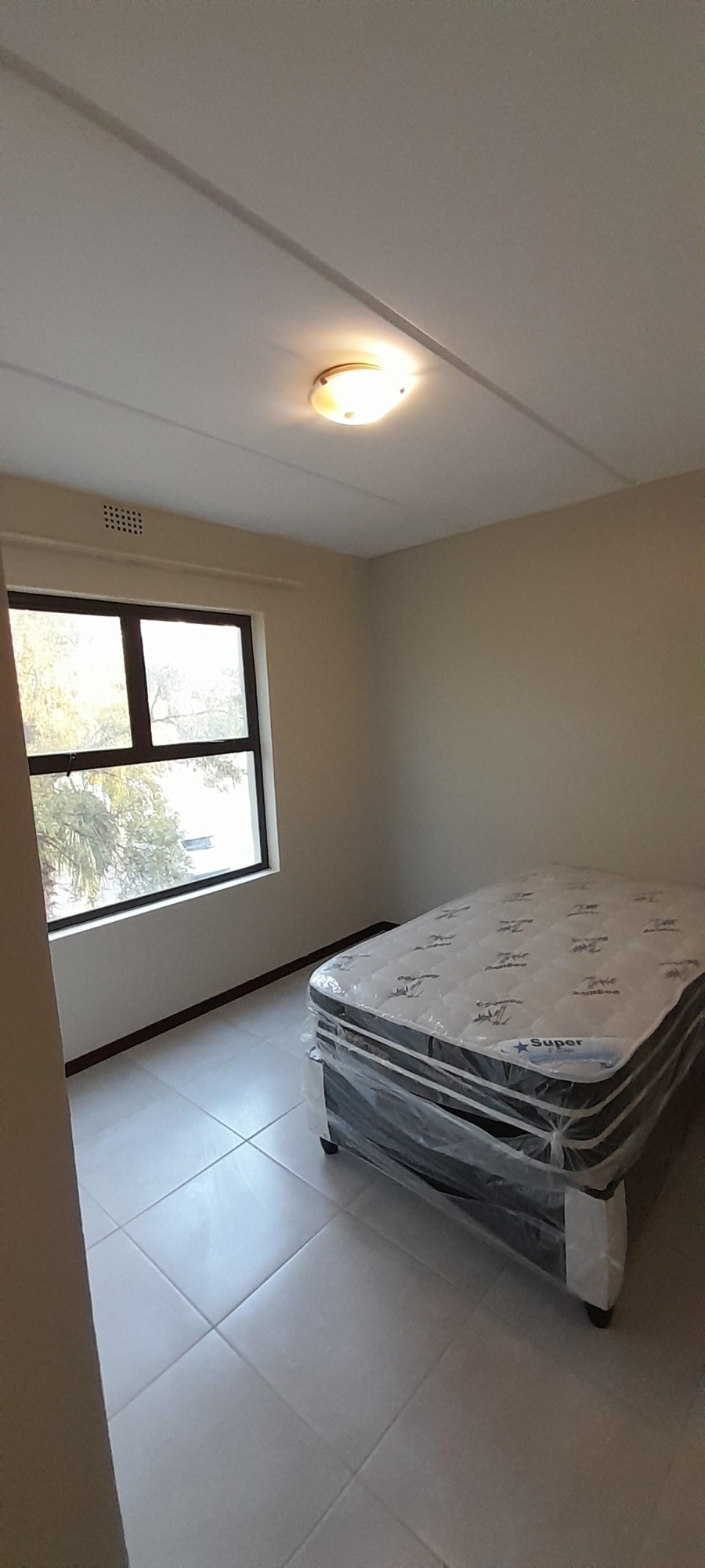 To Let 3 Bedroom Property for Rent in Broadacres Gauteng