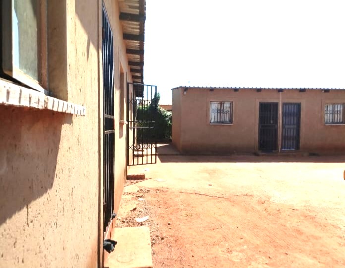 8 Bedroom Property for Sale in Villa Liza Gauteng