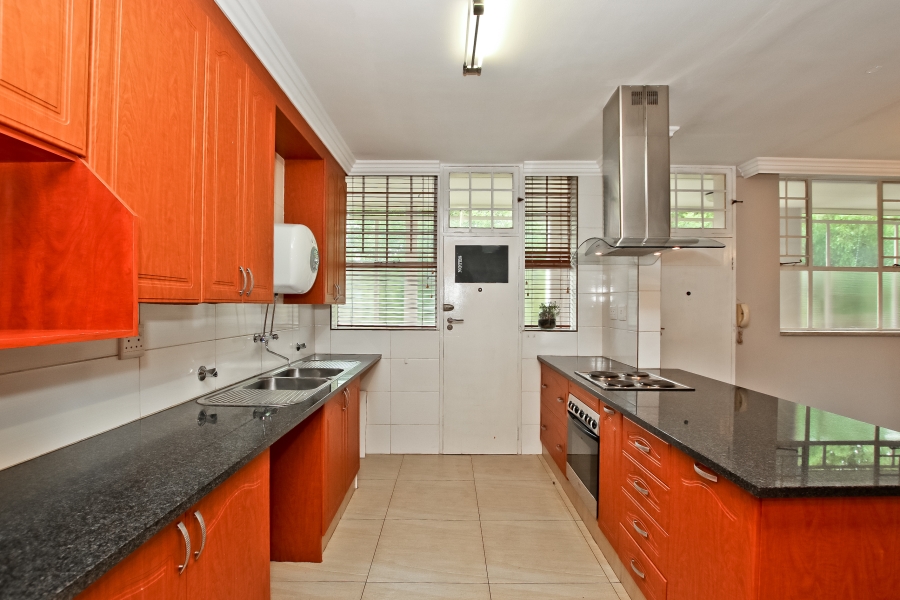 To Let 2 Bedroom Property for Rent in Illovo Gauteng