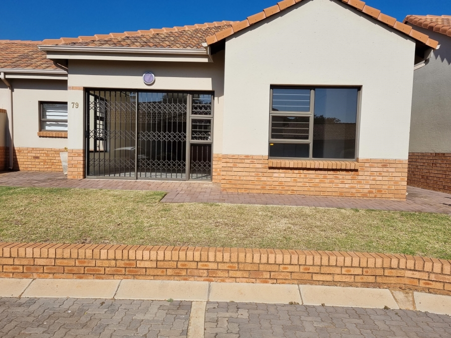 To Let 2 Bedroom Property for Rent in Hazeldean Gauteng