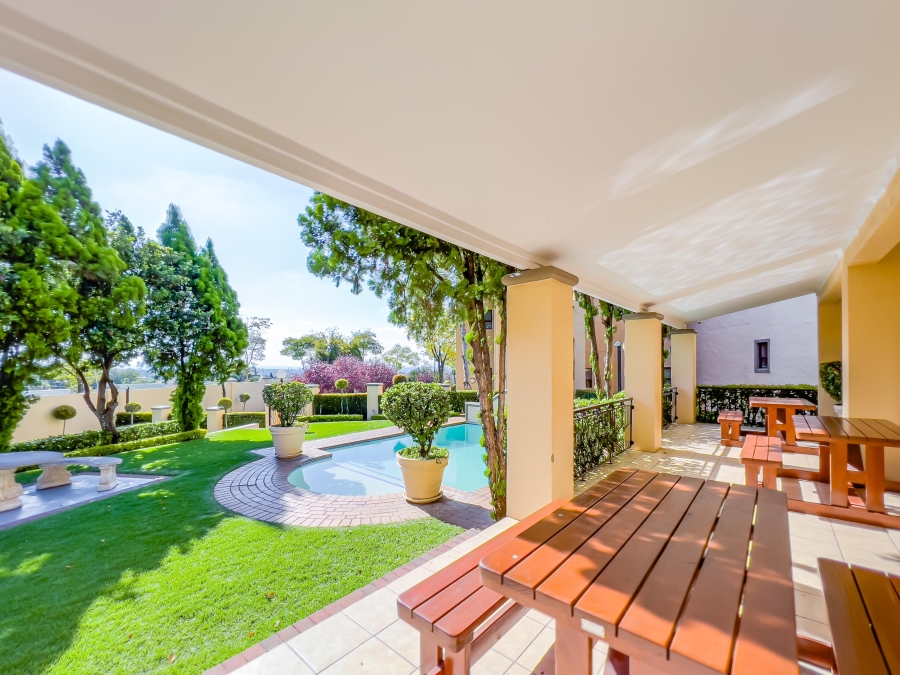 1 Bedroom Property for Sale in Lonehill Gauteng