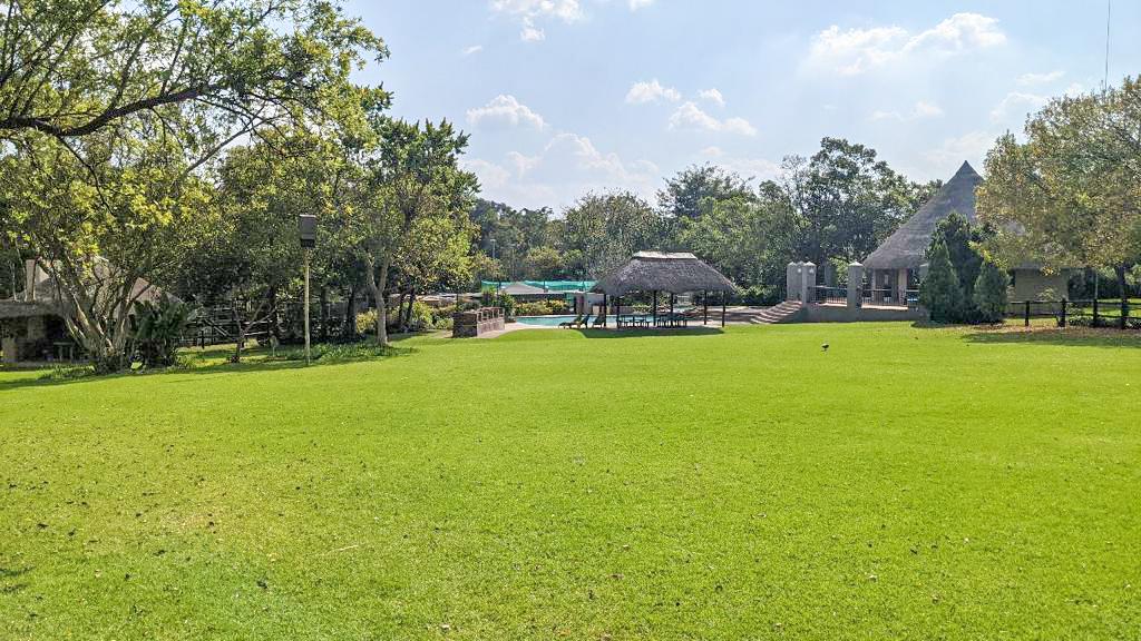 1 Bedroom Property for Sale in Fourways Gauteng