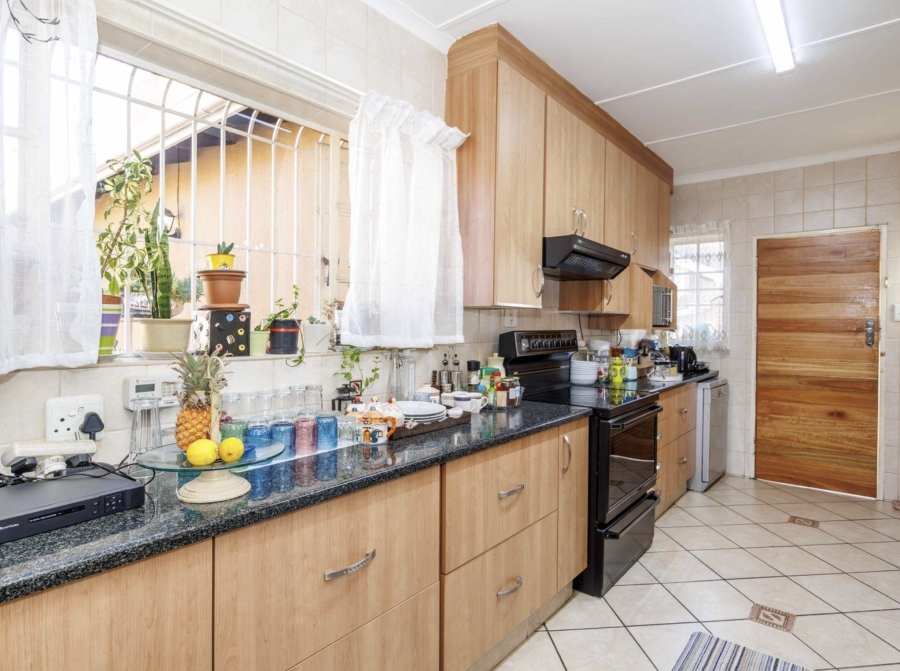 2 Bedroom Property for Sale in Eden Glen Gauteng