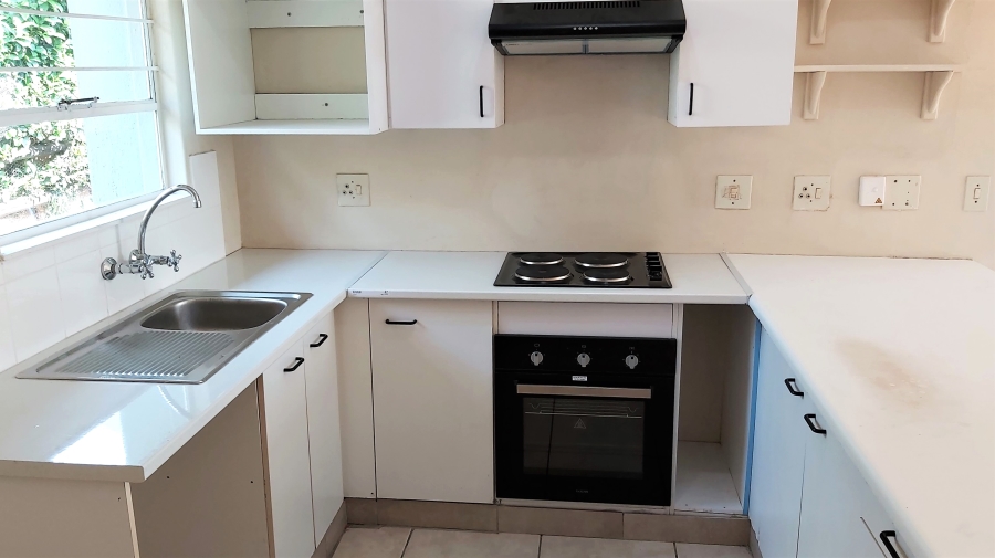 To Let 2 Bedroom Property for Rent in Fourways Gauteng